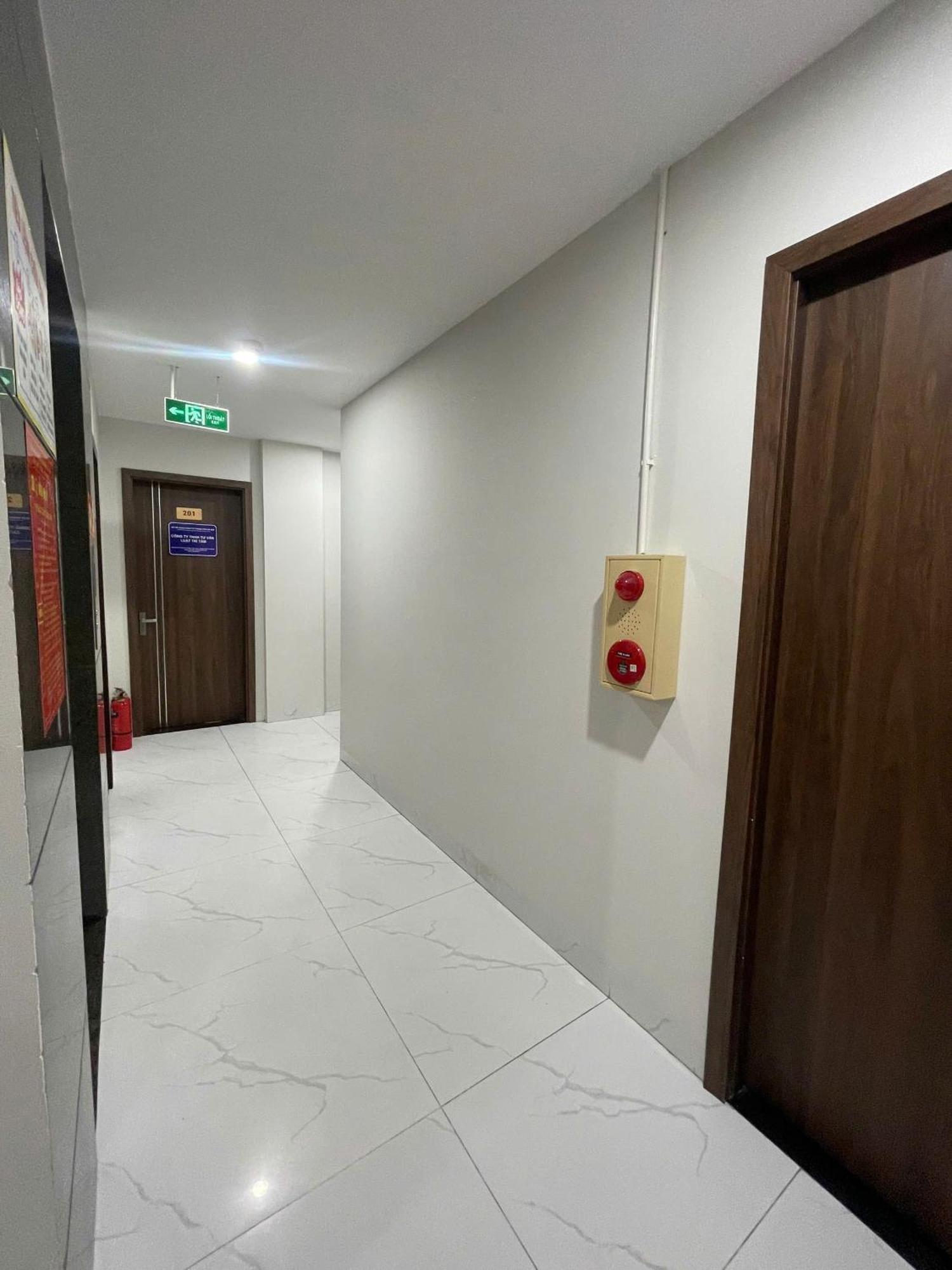Era Apartment Xuan Thuy 하노이 외부 사진