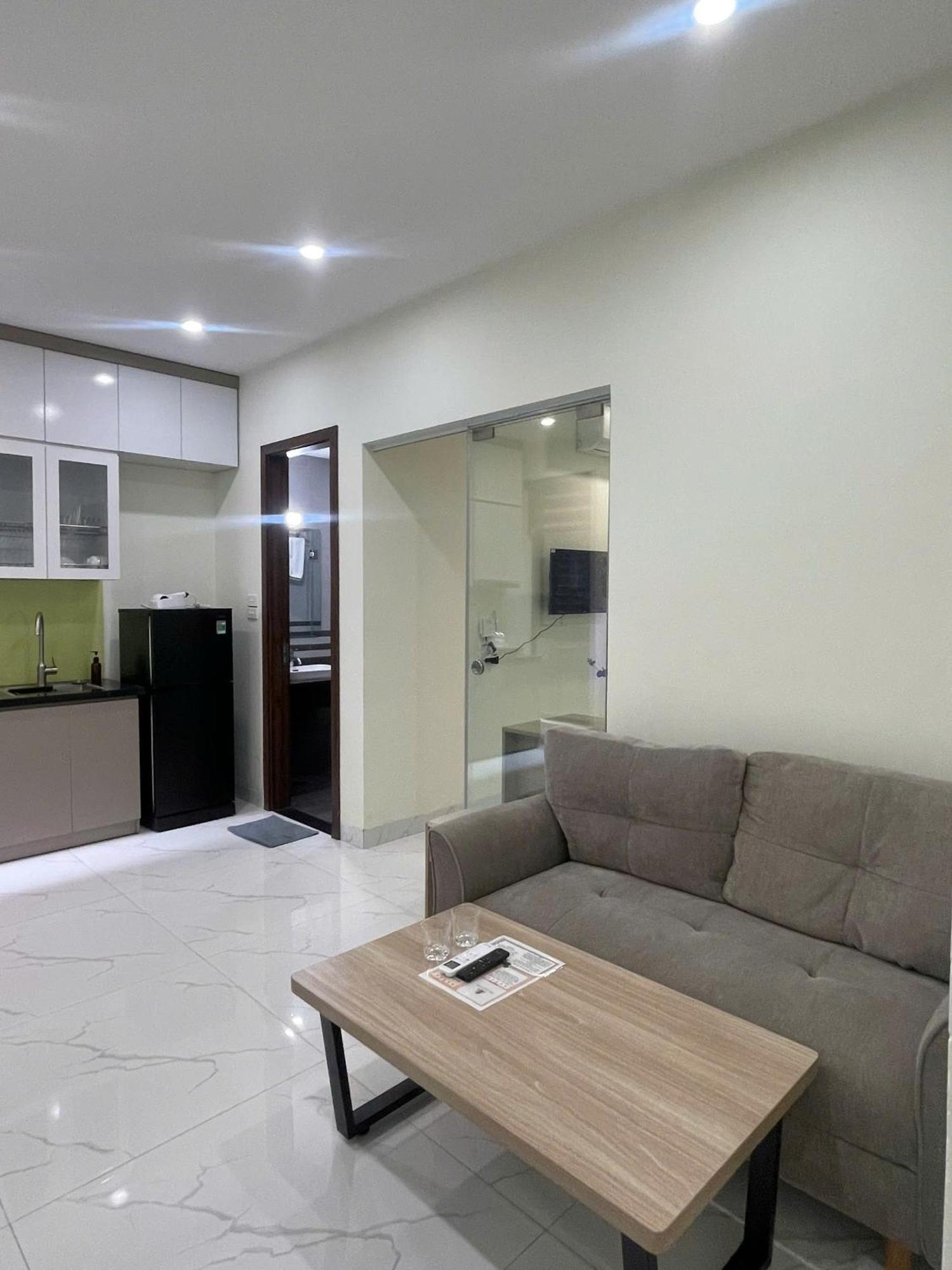 Era Apartment Xuan Thuy 하노이 외부 사진